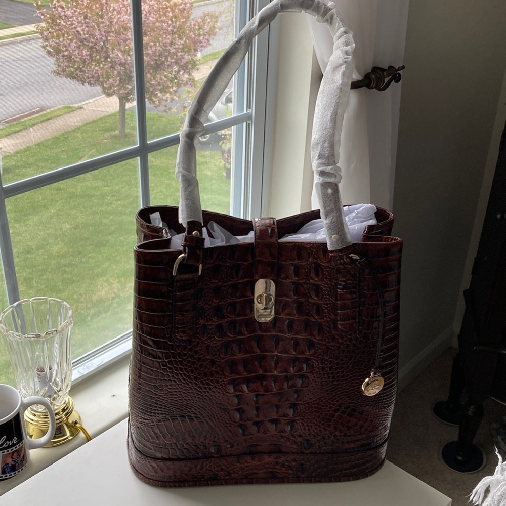Fiona pecan Melbourne Brahmin - Picture 2 of 5